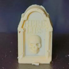 Lade das Bild in den Galerie-Viewer, Grabstein Himbeer Red Velvet