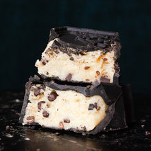 Lade das Bild in den Galerie-Viewer, Grabstein Spekulatius Cookie Dough vegan