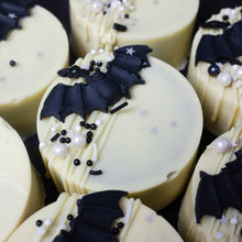 Lade das Bild in den Galerie-Viewer, Death by Oreo - Classic Nutella Erdnuss vegan