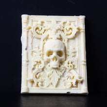 Lade das Bild in den Galerie-Viewer, Schokosarg Salty Chips